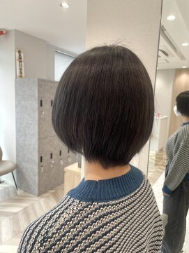 アッシュ 宮前平店(Ash) 大人ショートボブ