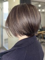ウェイビー 桜木町店(WAVY)&nbsp;【ハイライトあり】白髪ぼかしカラー