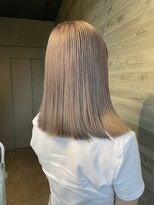 ソルトウォーター(SALT WATER) ピンクベージュ/イメチェン/ハイトーン/ブリーチ/恵比寿/代官山