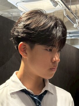 カウンター(COUNTER) メンズセンターパート/フェザーパーマ 【初回￥11500】