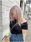 ホワイトベージュ