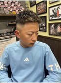 王道短髪パーマ濡れパンフェード