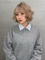 ニール 名古屋 伏見 丸の内(NEELU)&nbsp;【anzu】ホワイトベージュ×ゆる巻きボブ