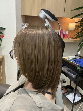 ウイ バイ ファースト 北四番丁店(u'i by first) サイドにレイヤーを！ カラーはベージュにグリーンをプラス