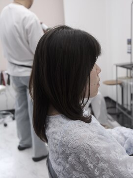 ルテマ(LTEMA) 動きが可愛いレイヤーヘア