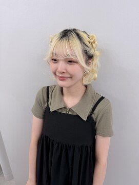 ソリン(Solin') ハーフツインお団子