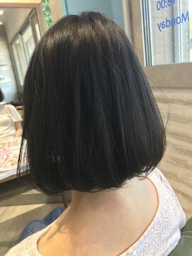 ロミータ by P.C.H(Lomita) ヘアカット