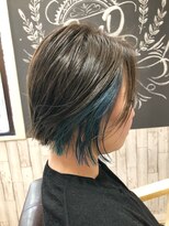 ビー オン ディー ヘア 池袋(BonD hair)&nbsp;耳掛けで可愛い！インナーカラー　ブルー☆ウルボブ【池袋】