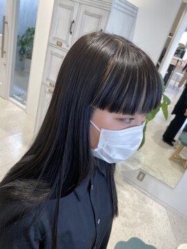 アヴァンセスリール(AVANCER sourire) 前髪インナーカラー◎