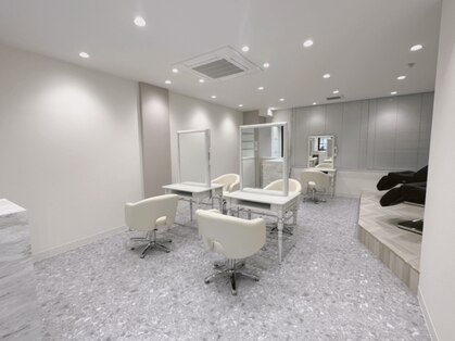 ナビ 金沢駅前店(navi)の写真