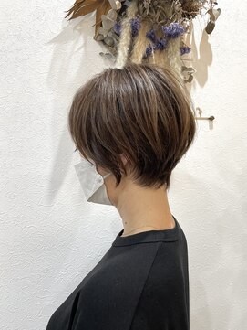 フゥカ 類家店(fuka) 八戸マッシュショートナチュラルベージュ20代30代40代髪質改善