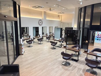 VOGUE春日井高蔵寺 髪質改善/髪質改善カラー/縮毛矯正/men'sパーマ/men'sカット