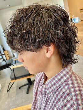 フゥ 宇都宮(FeU) 波巻きパーマメンズパーマメンズヘアツーブロックツイストパーマ