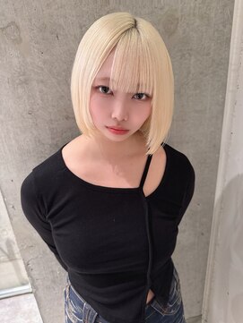 モニカ(MONIQA) ブロンド