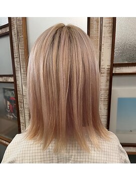 ヘアーサロンアンドアクセサリー コンテ(conte) ブロンドボブ