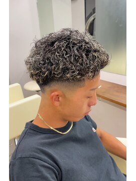 アレス バイ シカ 神戸三宮元町店(ALLES by Cica) ハイライトカーリーパーマ