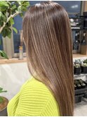 ベージュハイライト