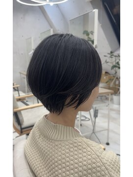 ビュー フクオカ(VIEW FUKUOKA) どんな角度からでも可愛い!丸みショートカット!