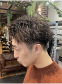 ラフな動きがかっこいい【ショートツイスパ】