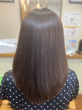 トリート(TREAT) 白髪ぼかし×髪質改善カラー｜大人の艶髪スタイル