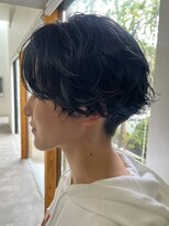 インチェルシー(in chelsea)&nbsp;女性らしさを残した刈り上げショート