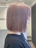 ルーブ トウキョウ(Loob. TOKYO)&nbsp;池袋東口切りっぱなしボブミルクティーベージュタッセルボブヘア