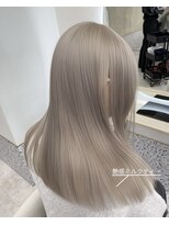 イェッカ パビル(YECCA pabil) ホワイトミルクティーベージュ(ブリーチ2回~)