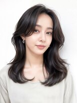 アトレ 福岡大名店(attrait)&nbsp;ロングヘアを上品に彩るグレージュカラー