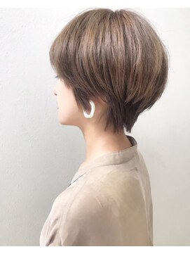 フロート 小阪店(float) 大人ショート_ココアブラウン,フリンジウェーブ