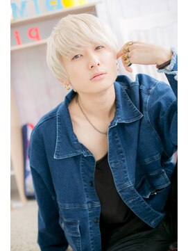 ミック 日暮里店(miq) ホワイトアッシュサイドグラデーションクールショートb1