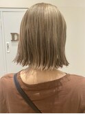 ハイライト ベージュ 外国人風カラー 切りっぱなし