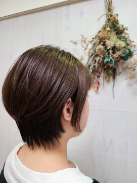 プランタン(Printemps) コンパクトショート耳掛けハンサムひし形束感ショート20代30代