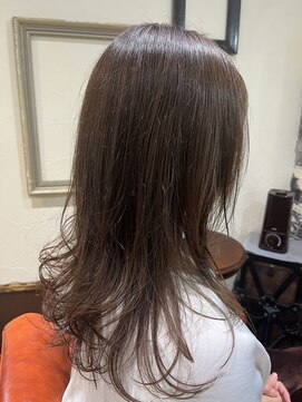 タントラ(tantra) 抜け感ロング　艶ブラウン