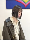ナチュラル前下がりボブ