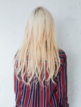 イコール バイ プロデュース 町田駅前店(equal by Produce) くせ毛風ロング