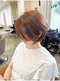 大人ボブスタイル×ライトベージュ