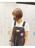 30代40代ハイライト/40代ハイトーンカラー前下がりボブ