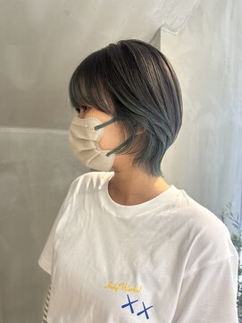 ニキータ(Nikiita) 〈伸びても可愛い毛先カラー×ショート〉