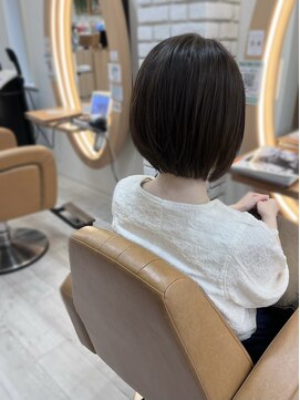 アドラーブル けやき通り店(adorable) 20代30代40代大人可愛い小顔ボブ前下がりショート