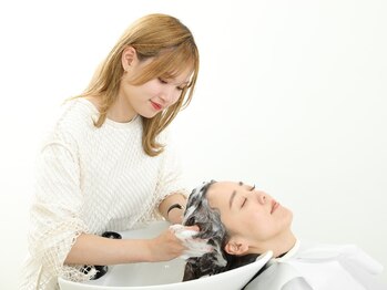 ピノ ウメダ(Pinot UMEDA)の写真/クレオパトラも愛した薔薇の女王【ダマスクローズ】の芳香な香りに包まれながら至福のSPA体験♪¥2200～！