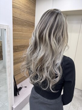 ジゼル(gisele) シャドールーツ