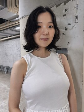 ロジ(loji) オトナな、レイヤーボブパーマ