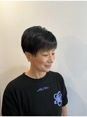 くせ毛さん立体感　刈り上げハンサムショート