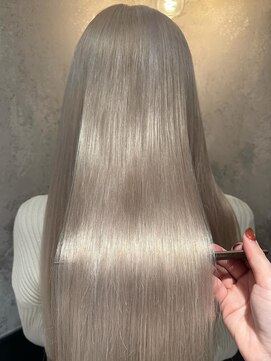 ホワイトブロンド/髪質改善/MIYU