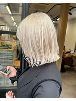 サンドレオ 新宿店(sand Leo) ホワイトベージュ