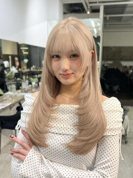 ビュー トウキョウ(VIEW TOKYO) 渋谷顔まわりレイヤーハッシュレイヤーブロンドカラー似合わせ