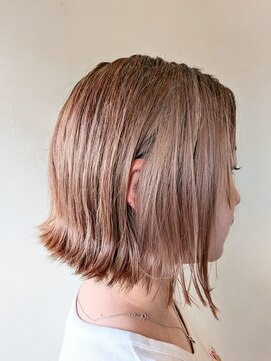 エッセンス(essence) ボブ　　　　　ーオリーブベージュカラーー