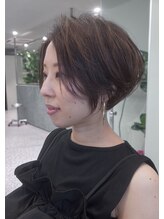 チップ タップ 成増店(tip top)&nbsp;伸ばしかけもバッサリショートにも丁度よいショートボブ