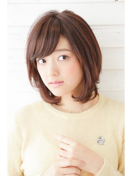 アイナ 銀座(Aina) 小顔にみえるひし形レイヤーミディアム【Ａｉｎａ伊藤彩】