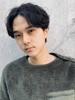 フィフス(fifth) ◇スパイラルパーマ 黒髪 センターパート かき上げヘア